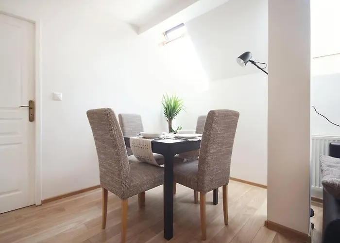 Old Town Sunrise Apartman *